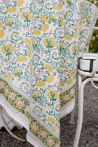 Image 4 of Summer Table Top