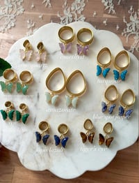 Image 2 of Pearly Heart Crystal Butterflies (Gold)