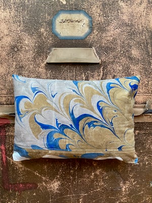Image of hand marbled cushion - no. 20