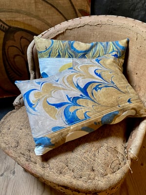 Image of hand marbled cushion - no. 20