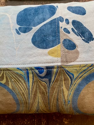 Image of hand marbled cushion - no. 21