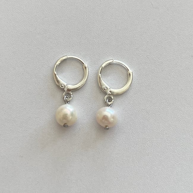 round freshwater pearl huggie hoop earrings