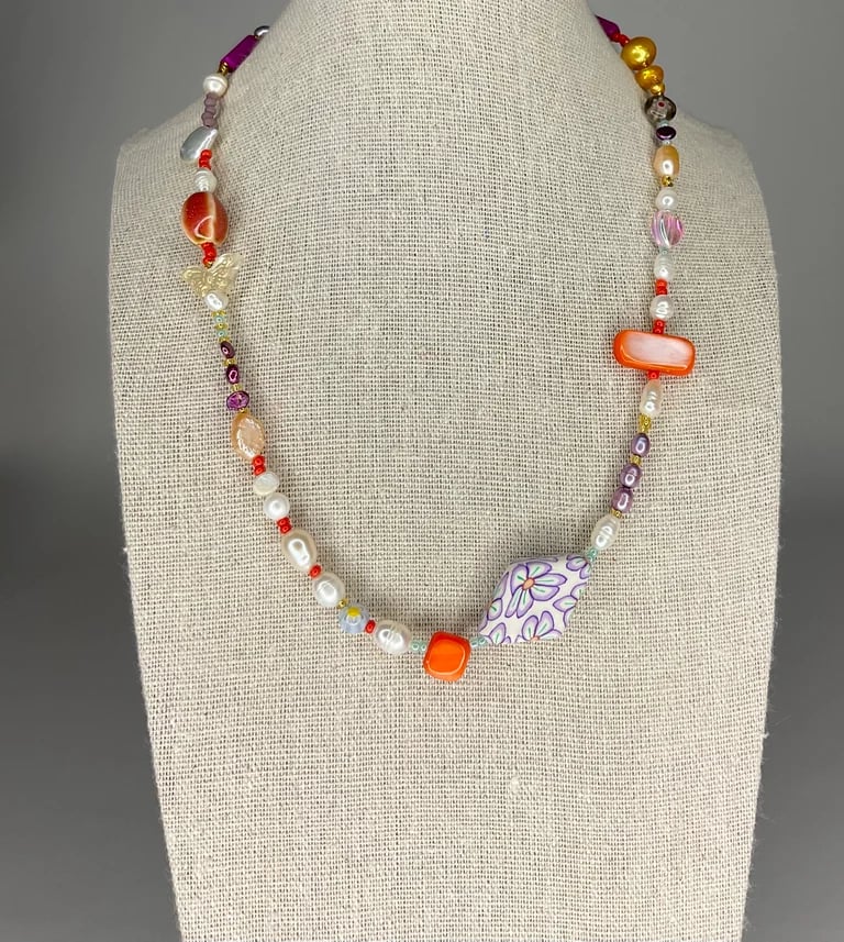 Groovy Vibe Necklace