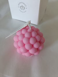Image 3 of A Bola