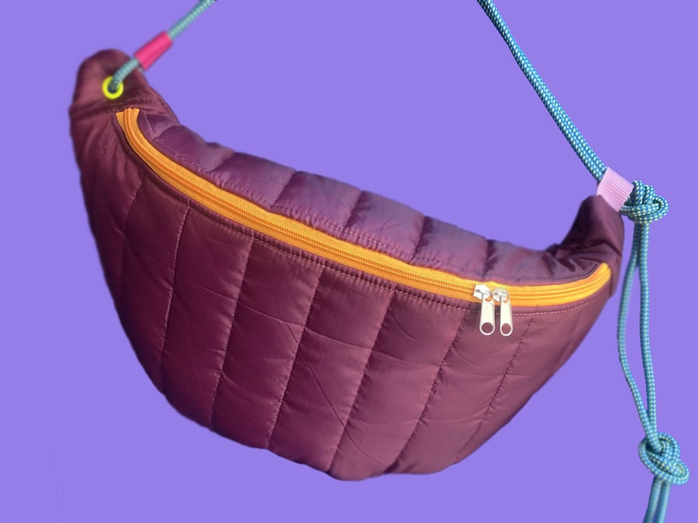 Image of TASCHE Big Puffy Berry