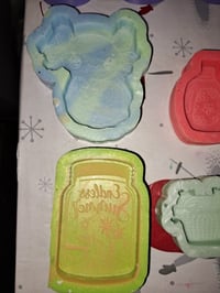Image 12 of Moulds Destash