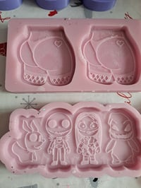 Image 9 of Moulds Destash