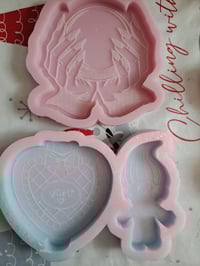Image 6 of Moulds Destash