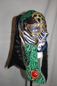 Image 3 of PENTA 0M SEMI PRO GREEN & BLACK w/GOLD SEQUENCE