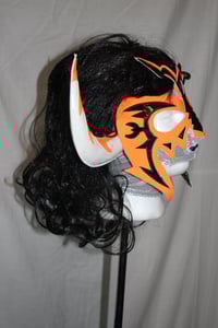 Image 2 of PSICOSIS ORANGE & WHITE SEMI PRO w/FULL WIG