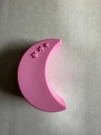 Image 3 of Moon Shaped Siicone Container Jar 
