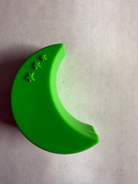 Image 4 of Moon Shaped Siicone Container Jar 