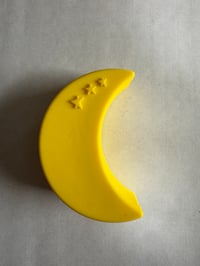 Image 5 of Moon Shaped Siicone Container Jar 