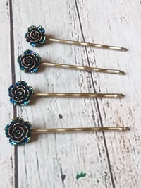 Image 1 of Metallic Flowers Bobby Pins Set of 4 (Metallic Blue or Golden)