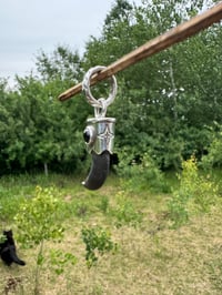 Image 3 of Wolf claw pendant 3