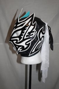 Image 3 of KOMANDER BLACK & WHITE SEMI PRO