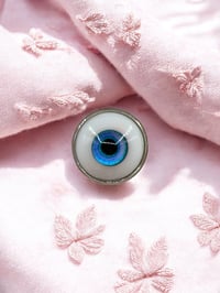 Image 1 of Brooch - Eye pin Vi