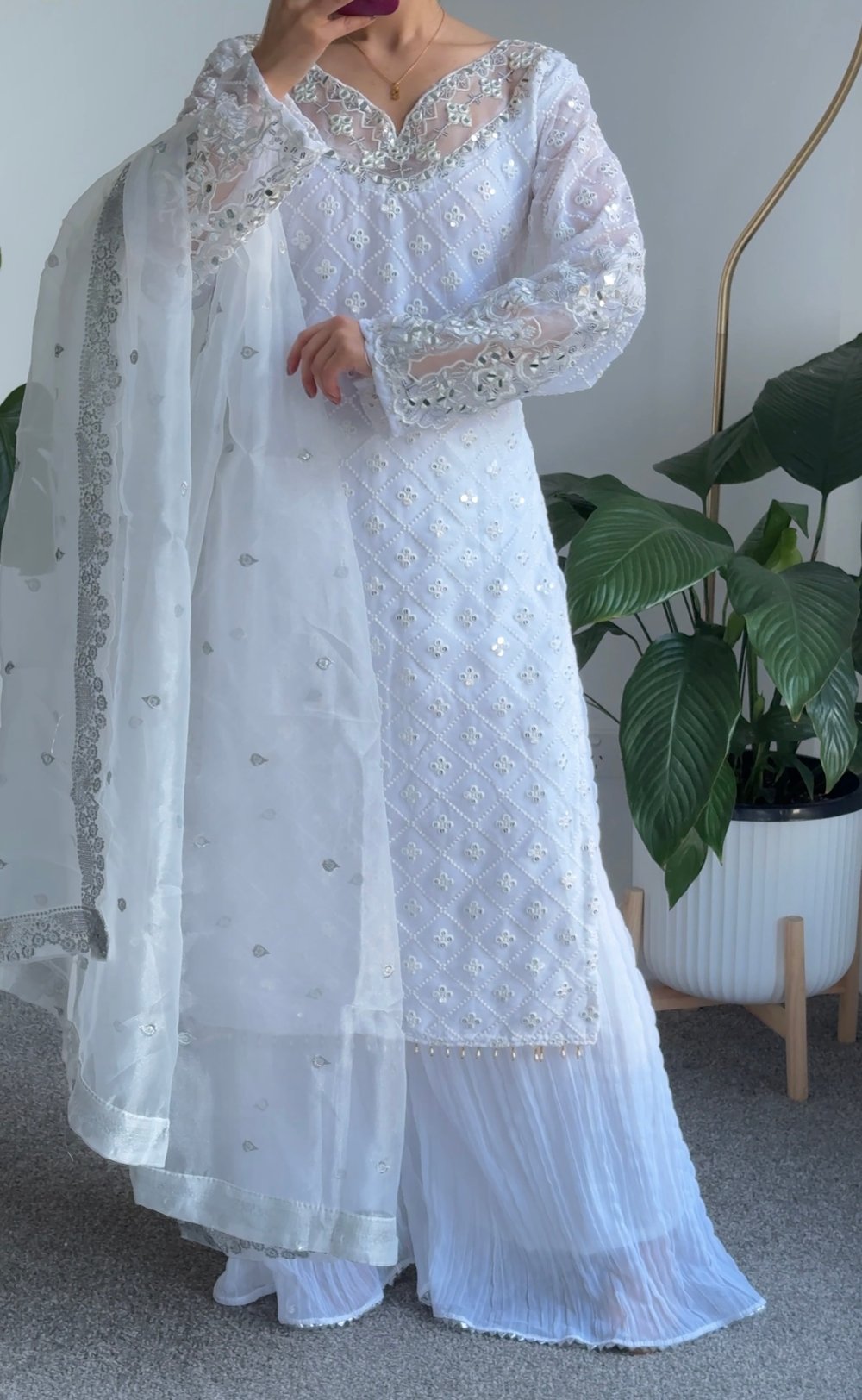 Image of White Mirror three piece kurtha set 