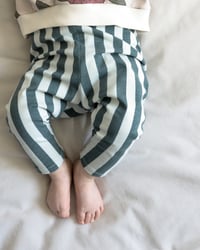 Image 1 of LEGGING ALMA rayé vert | Coton biologique