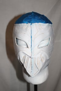 Image 5 of CARISTICO BLUE & WHITE SEMI PRO