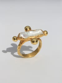 Image 4 of Pearl Axis