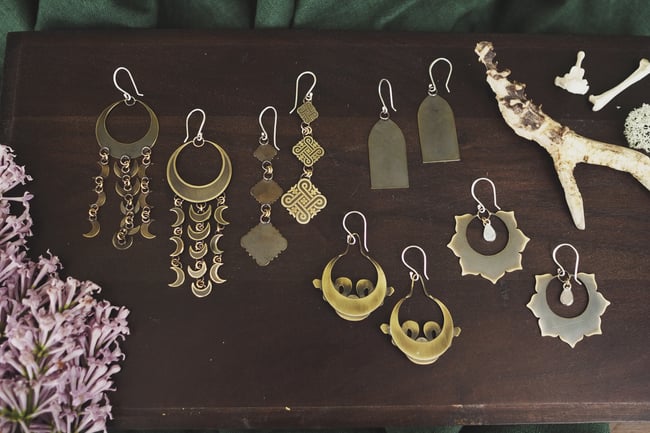 Käpälikkö-korvakorut II