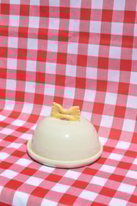 Image 2 of Farfalle butter dome