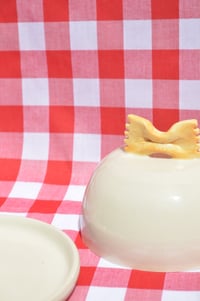 Image 3 of Farfalle butter dome
