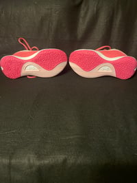 Image 5 of UNDER ARMOUR LD7 pink