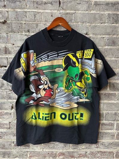 Image of 90s Vintage TAZ - ALIEN OUT! Cartoon Tee, SIZE: XL