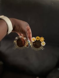 Image 2 of Handmade daisy glasses