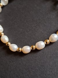 Image 4 of Golden Daisy Dreams – Faux Pearl & Flower Charm Bracelet