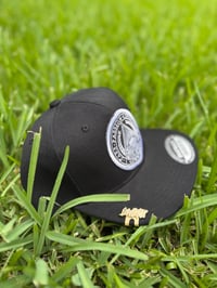 Image 1 of LOWLIFE Hat Clip – Gold Edition