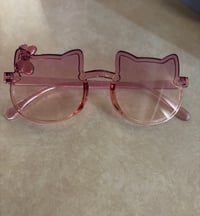 Image 5 of Cat shaped bow glasses
