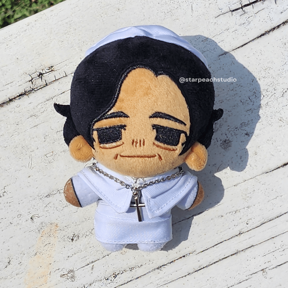 Image of š¢ benitez 10cm doll (conclave)