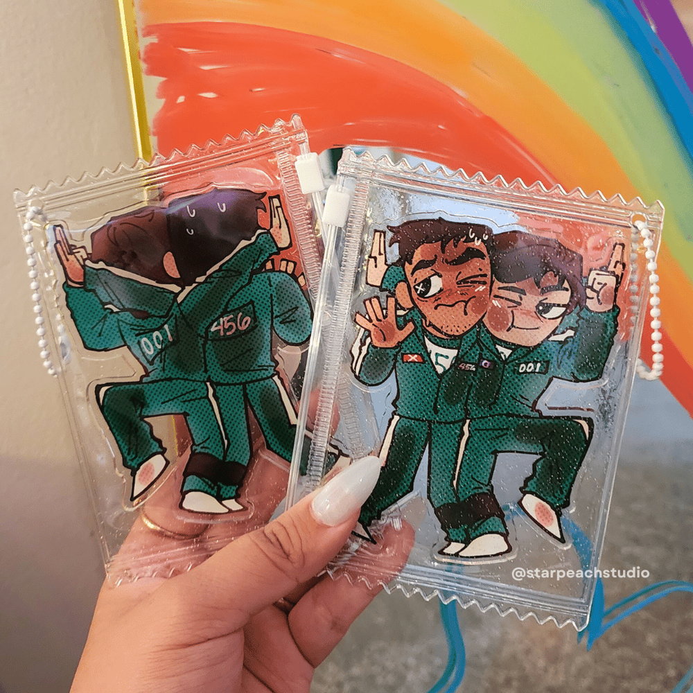 Image of 🦑 457 pouch charm (squid game)