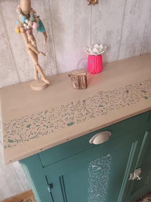 Buffet Parisien poétique en vert Sauge