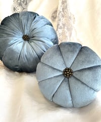 Image 3 of Textile pumpkin “Blue Skies”