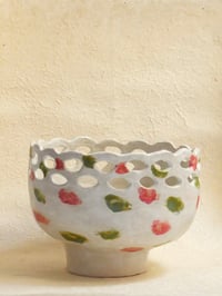 Image 1 of 'Délicate' decorative bowl