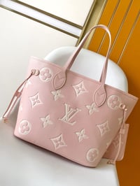 Image 1 of Tote 8