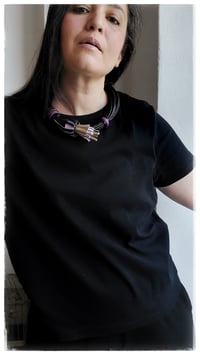 Image 5 of Collana floreale in pelle artigianale LILY COLLIER - Assolo 63/2025 - Lily