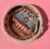 Image 1 of Tiny Bedroom Dish with Accident <3