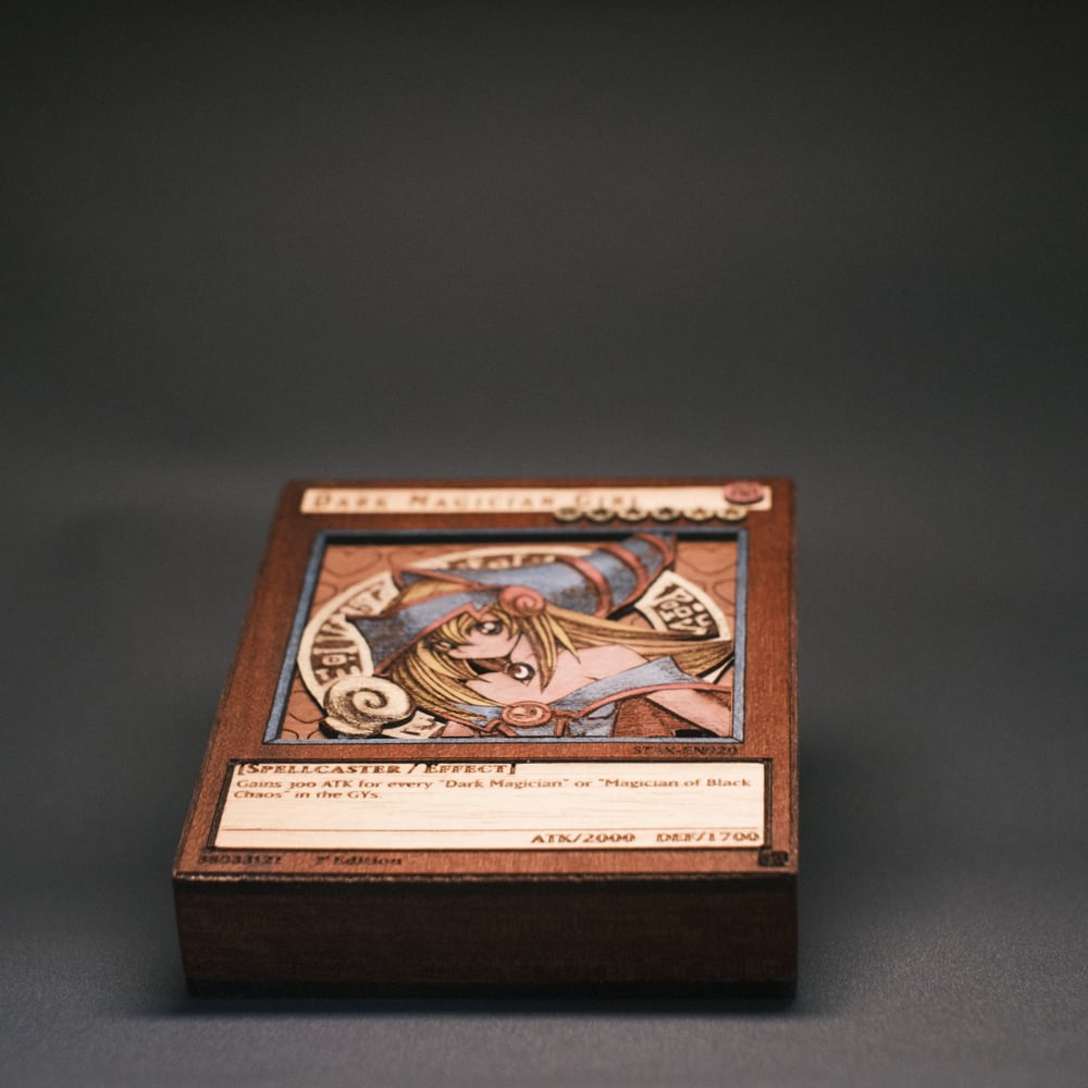 Image of Dark Magician Girl STAX-EN020