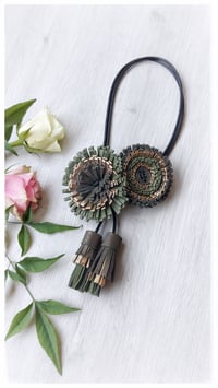 Image 2 of Collana floreale in pelle artigianale VERSATILE - Everglades