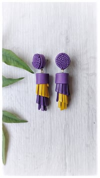 Image 1 of Orecchini pendenti floreali in pelle WHEAT PENDANTS - Viole e sole