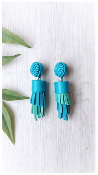 Image 1 of Orecchini pendenti floreali in pelle WHEAT PENDANTS - OltreMare