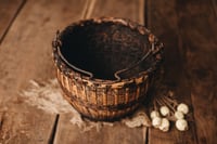 Image 3 of Antique basket with metal handle