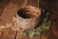 Image 1 of Round basket antique