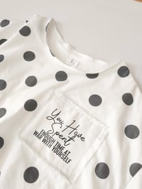 Image 5 of CAMISETA FLUIDA LUNARES.