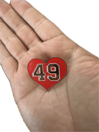 Image 2 of Heart of Gold Pin (no glitter)